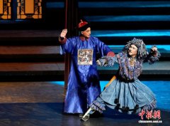 藏戏粤剧首度合璧 藏·粤史诗剧《驻藏·张大人》在拉萨上演